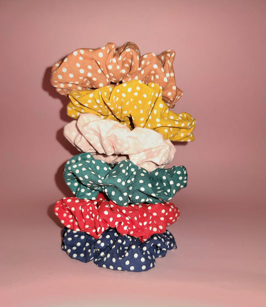 POLKA DOT Scrunchie