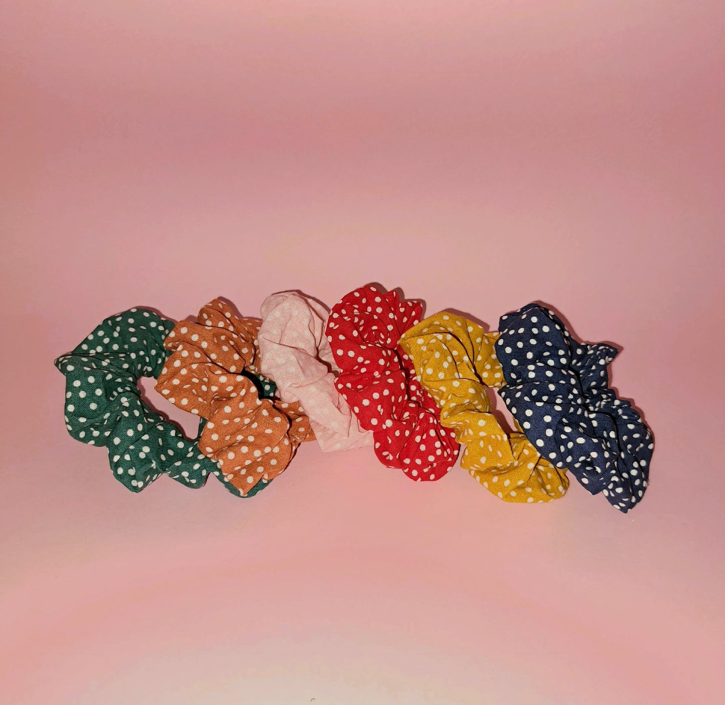 POLKA DOT Scrunchie