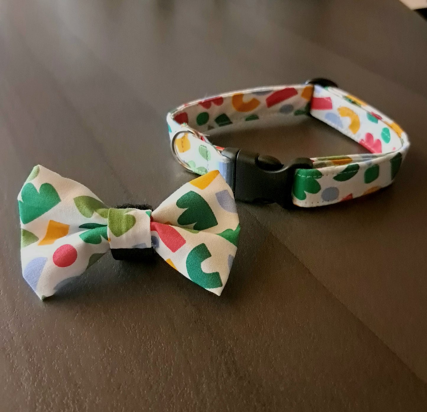 COLORFUL bow tie