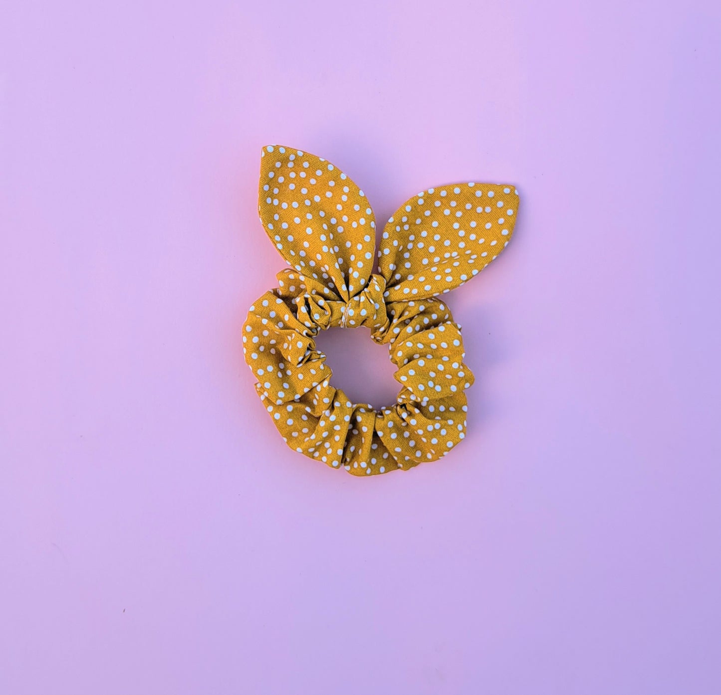 Scrunchie with polka dot bow